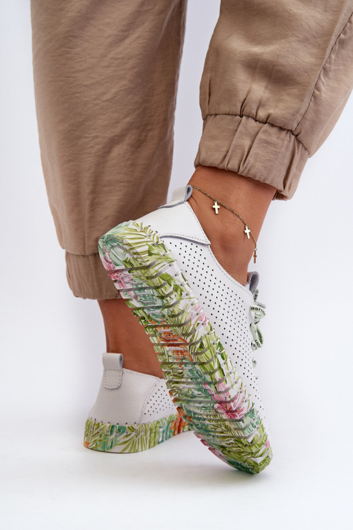 Sznurowe batai    baltos spalvos Farnalea Sznurowe batai    baltos spalvos Farnalea