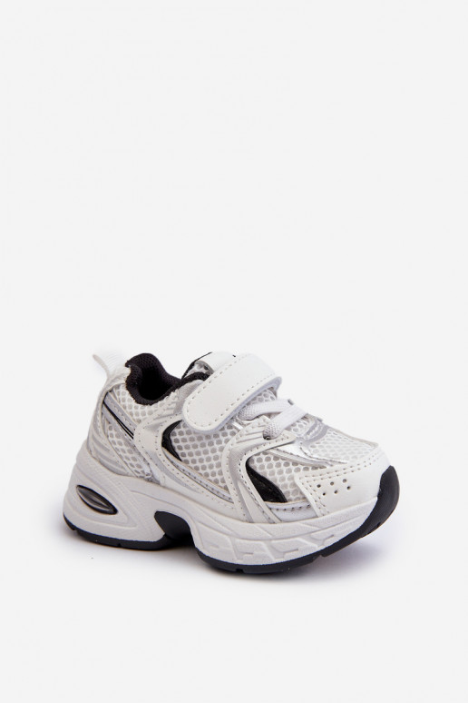 Vaikiški sportiniai bateliai Sneakers modelio batai su lipniais užsegimais Baltos-juodos spalvos Ephona Vaikiški sportiniai bateliai Sneakers modelio batai su lipniais užsegimais Baltos-juodos spalvos Ephona