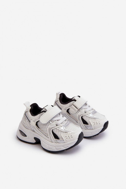 Vaikiški sportiniai bateliai Sneakers modelio batai su lipniais užsegimais Baltos-juodos spalvos Ephona Vaikiški sportiniai bateliai Sneakers modelio batai su lipniais užsegimais Baltos-juodos spalvos Ephona
