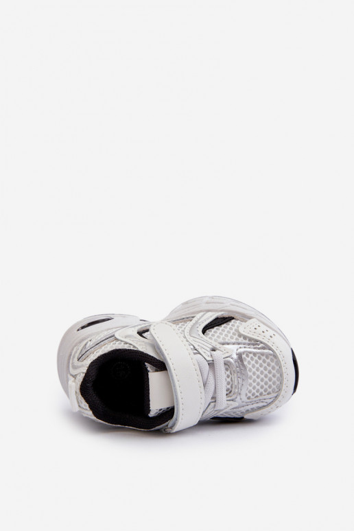 Vaikiški sportiniai bateliai Sneakers modelio batai su lipniais užsegimais Baltos-juodos spalvos Ephona Vaikiški sportiniai bateliai Sneakers modelio batai su lipniais užsegimais Baltos-juodos spalvos Ephona