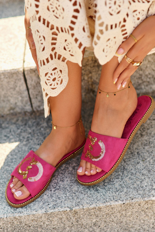 Moteriškas butas Šlepetės su blizgančiais žvyneliais S.Barski KV27-052 rožinės spalvos Moteriškas butas Šlepetės su blizgančiais žvyneliais S.Barski KV27-052 rožinės spalvos