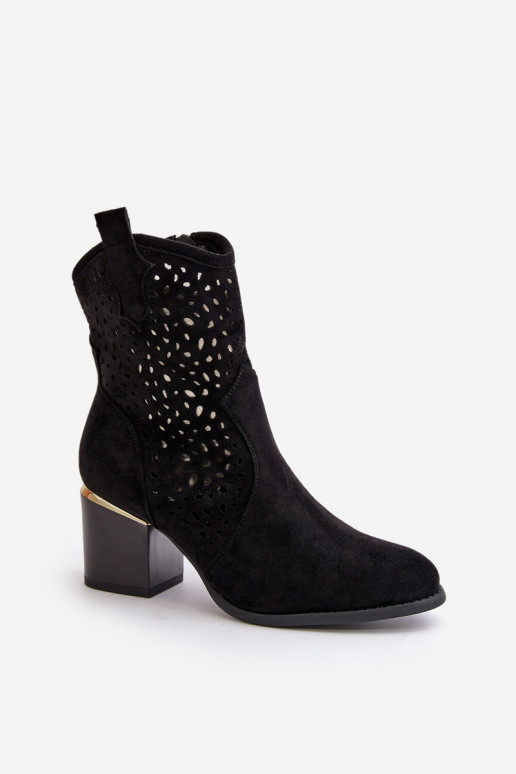 Ažūriniai aulinukai su kulniukais Z iš eko zomšosu Užsegamos Į Pilį juodos spalvos Sevana Ažūriniai aulinukai su kulniukais Z iš eko zomšosu Užsegamos Į Pilį juodos spalvos Sevana