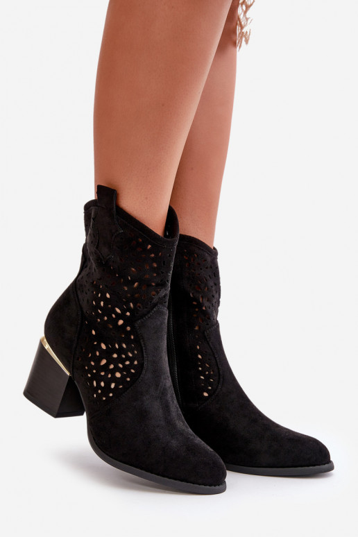 Ažūriniai aulinukai su kulniukais Z iš eko zomšosu Užsegamos Į Pilį juodos spalvos Sevana Ažūriniai aulinukai su kulniukais Z iš eko zomšosu Užsegamos Į Pilį juodos spalvos Sevana