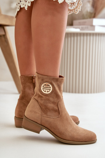 Moteriški aulinukai Užsegamos Į Pilį Su puošniais Detalem iš eko zomšosoĮe smėlio spalvos Lerioria 2