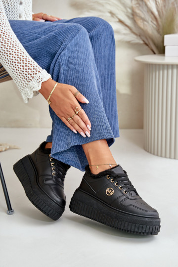 Sneakers modelio batai sportiniai bateliai Moteriškas pašiltinti su madingais masyviais padais juodos spalvos Verissha