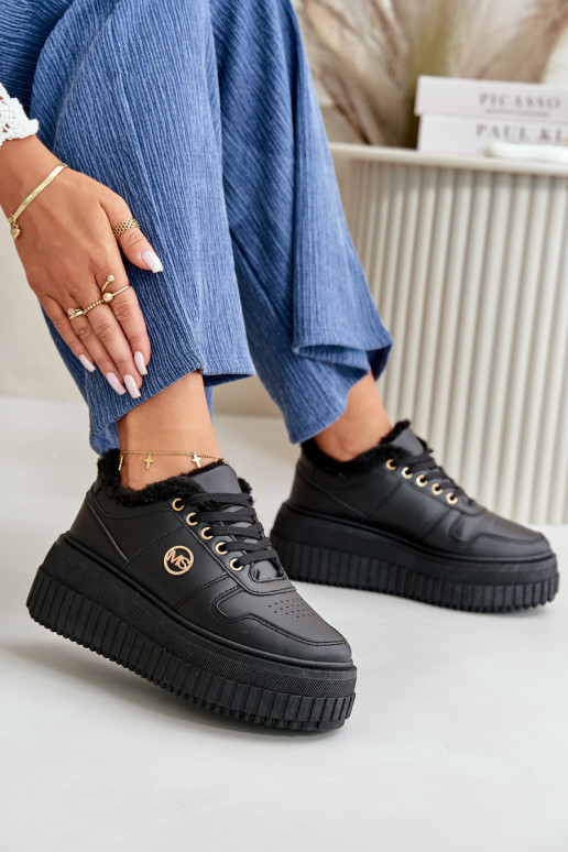 Sneakers modelio batai sportiniai bateliai Moteriškas pašiltinti su madingais masyviais padais juodos spalvos Verissha