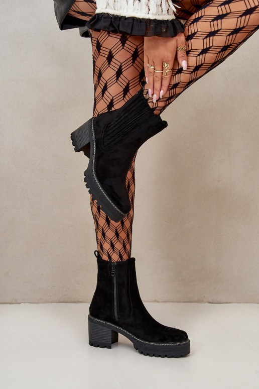 Moteriški aulinukai Z iš eko zomšosu pašiltinti juodos spalvos Nevitas Moteriški aulinukai Z iš eko zomšosu pašiltinti juodos spalvos Nevitas