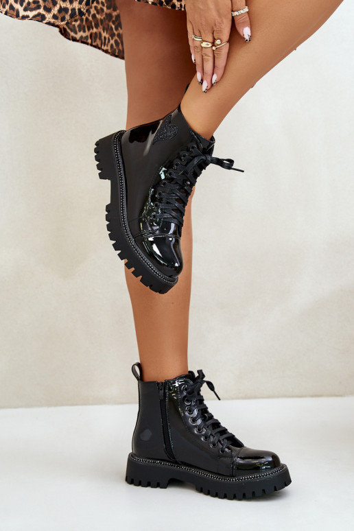 su lako efektu Moteriški aulinukai Į Pilį Su puošniais su širdelėmism juodos spalvos Obeena su lako efektu Moteriški aulinukai Į Pilį Su puošniais su širdelėmism juodos spalvos Obeena