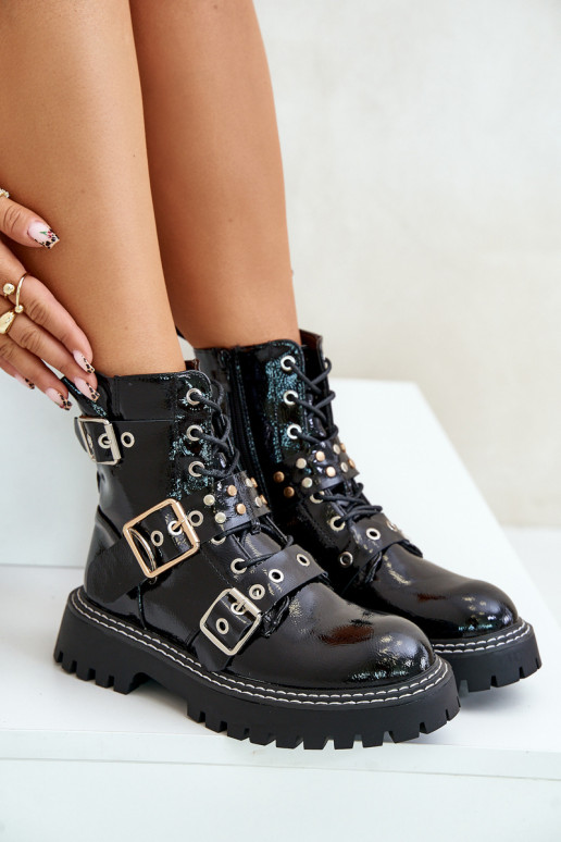 su lako efektu Darbiniai kulkšnies batai su sagtimis juodos spalvos Serizia su lako efektu Darbiniai kulkšnies batai su sagtimis juodos spalvos Serizia