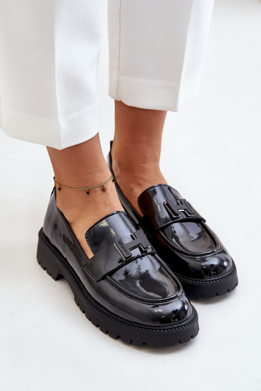 moteriški mokasinai su lako efektu Vinceza 62187 juodos spalvos moteriški mokasinai su lako efektu Vinceza 62187 juodos spalvos