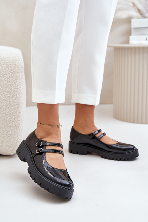 su lako efektu Moteriškas batai su juostelėmis juodos spalvos Rialuna