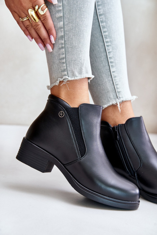 Aulinukai Su žema viršutine dalimi pašiltinti su kailiuku viduje Vinceza 85150 juodos spalvos