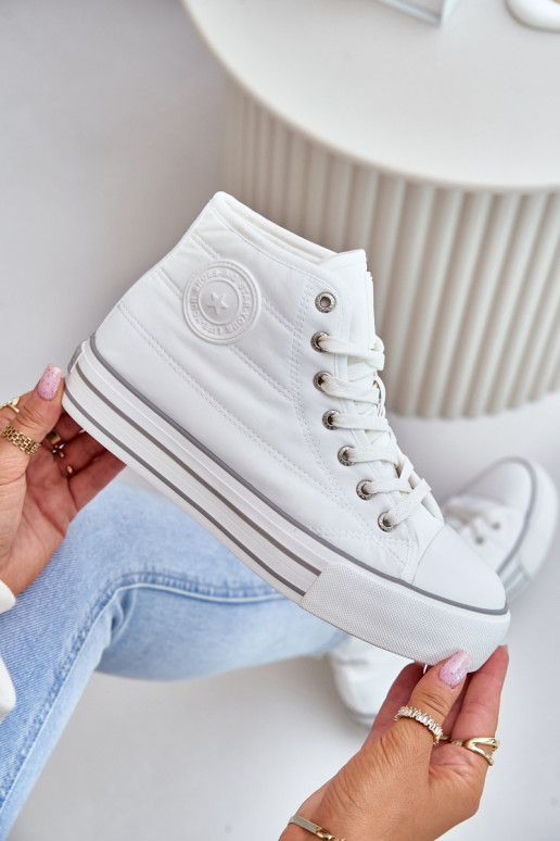 pašiltinti Laisvalaikio bateliai su platforma OO274A473 baltos spalvos