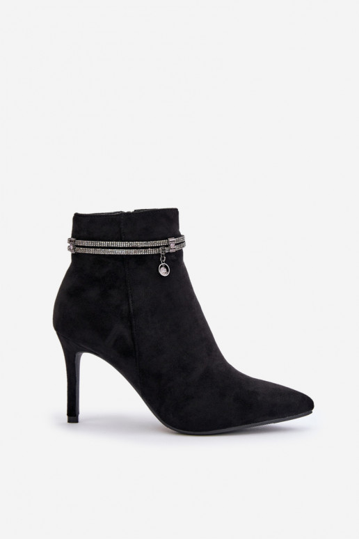 pašiltinti Aulinukai su plonais kulniukais su dekoruotais kulnais iš eko zomšosoĮe Vinceza 16469 juodos spalvos pašiltinti Aulinukai su plonais kulniukais su dekoruotais kulnais iš eko zomšosoĮe Vinceza 16469 juodos spalvos