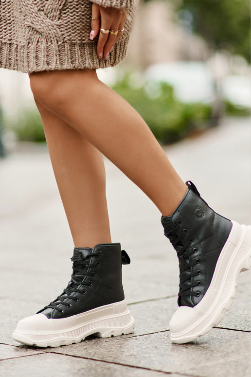 Oda pašiltinti laisvalaikio batai su platforma Big Star OO274A599 juodos spalvos Oda pašiltinti laisvalaikio batai su platforma Big Star OO274A599 juodos spalvos