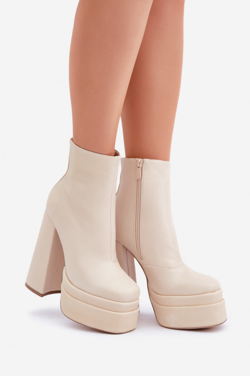 Aulinukai su platforma I Įrašas pašiltinti dramblio kaulo spalvos Selahra