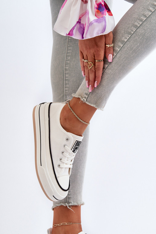 Moteriški batai Big Star NN274205 baltos spalvos Moteriški batai Big Star NN274205 baltos spalvos