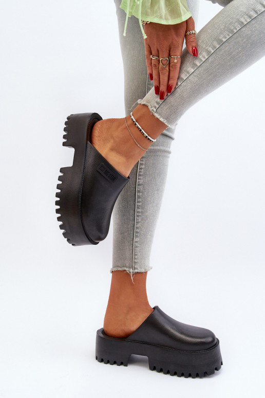 Moteriškas Šlepetės su madingais masyviais padais Big Star NN274014 juodos spalvos