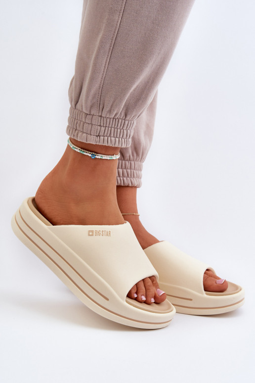 Moteriškos šlepetės su platforma Big Star NN274A034 smėlio spalvos Moteriškos šlepetės su platforma Big Star NN274A034 smėlio spalvos