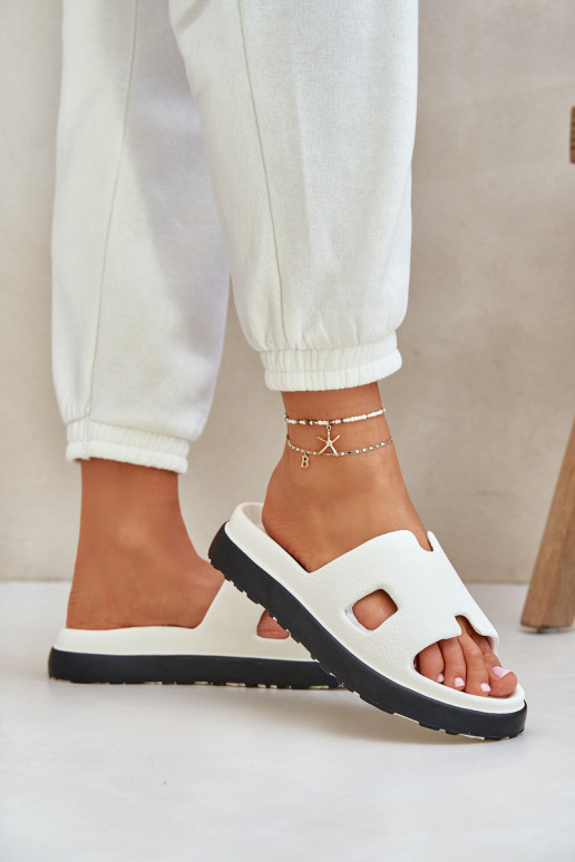 Lengvos šlepetės Šlepetės Su išpjovomis baltos spalvos Neladith