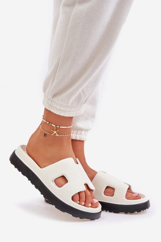 Lengvos šlepetės Šlepetės Su išpjovomis baltos spalvos Neladith