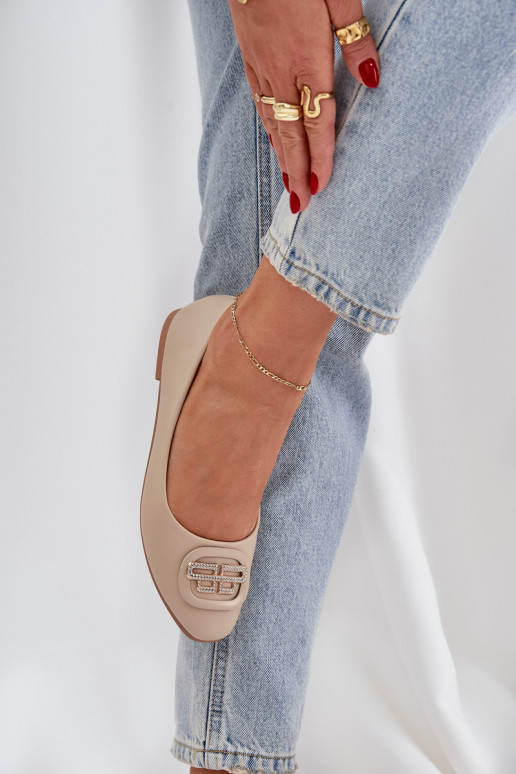 Balerinos Ant plokščio pado su ornamentais smėlio spalvos Ainoria