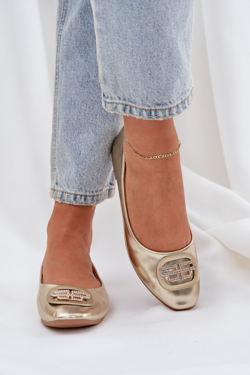 Balerinos Ant plokščio pado su ornamentais aukso spalvos Ainoria