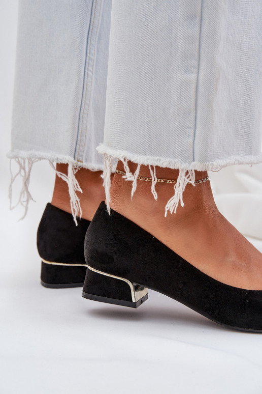 Bateliai Ant žemo kulno I Szpiczastymi Noskami juodos spalvos Terilara