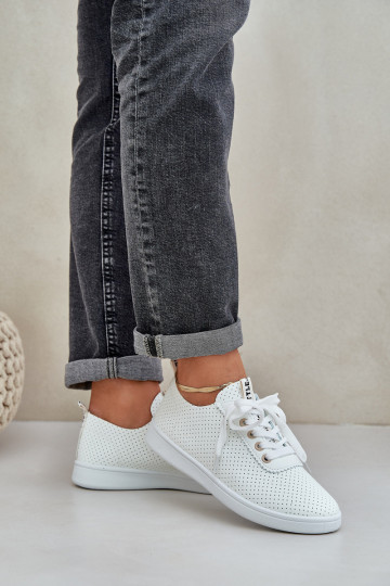 Moteriški ažūriniai suvarstomi sportbačiai dramblio kaulo spalvos Carinel 2