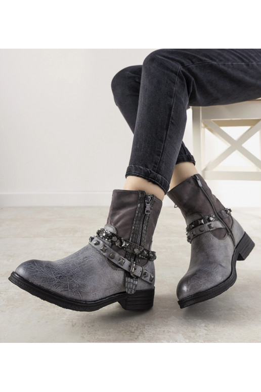 Pilki auliniai batai su dygliuota...