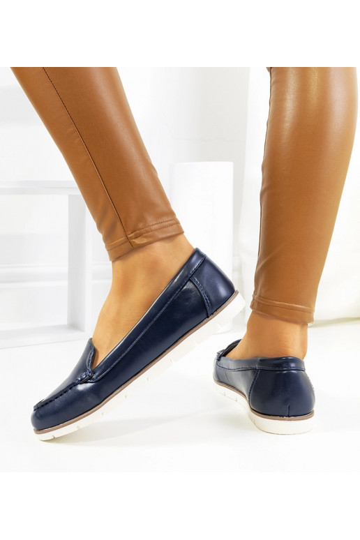 Montez tamsiai mėlynos spalvos...