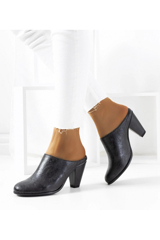 Juodieji Plotkino kulnai mulai