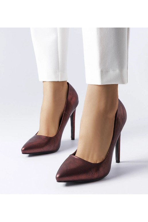 Raudoni blizgūs aukštakulniai Sébastopol