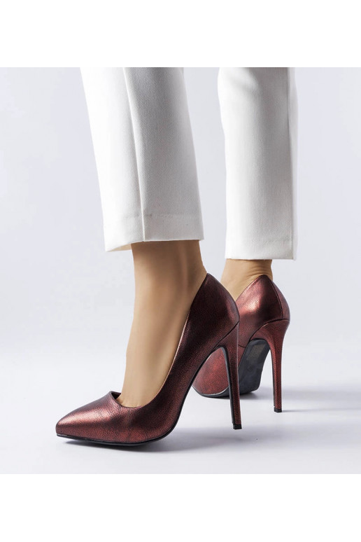 Raudoni blizgūs aukštakulniai Sébastopol