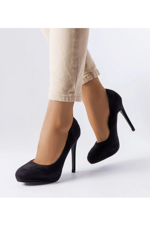 Bazinet juodos eko-zomšos pompos