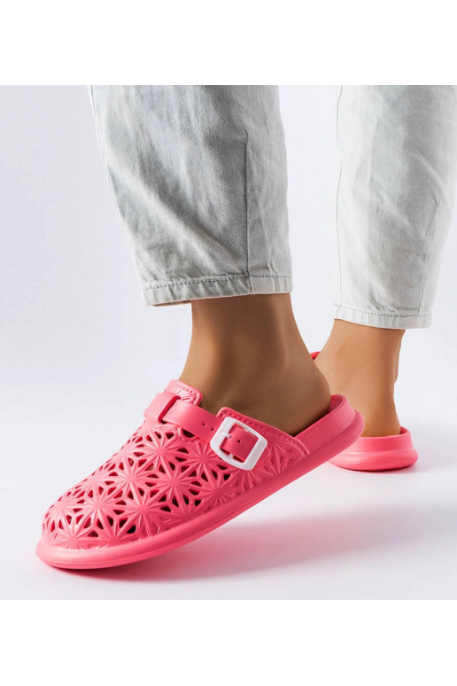 Raudonos ažūrinės guminės Peverell...