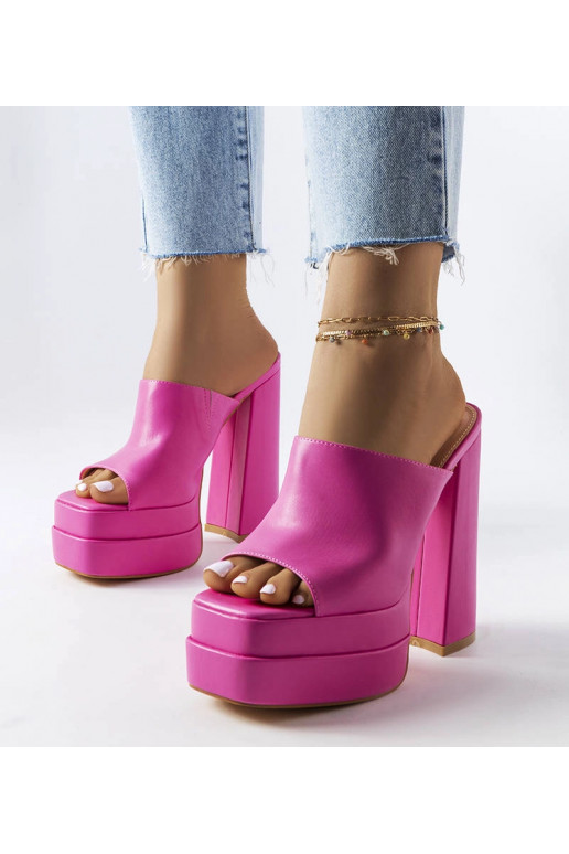 Rožiniai aukštakulniai šlepetės Mertzon