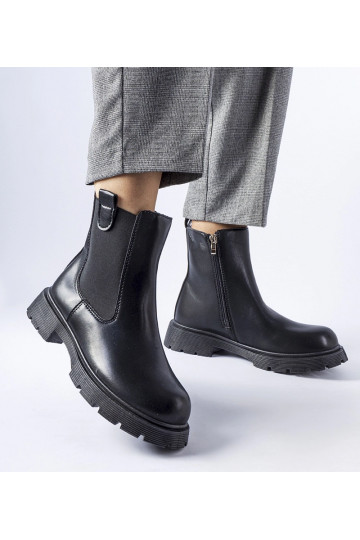 Juodi klasikiniai kulkšnies...