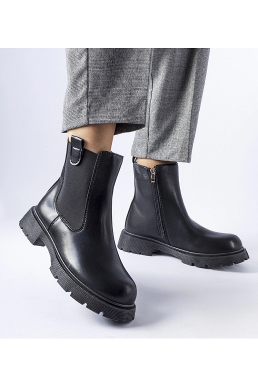 Juodi klasikiniai kulkšnies batai...