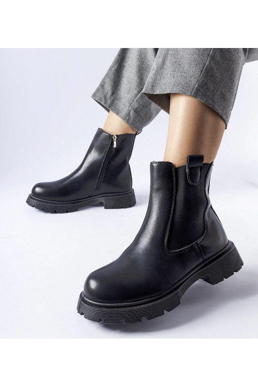 Juodi klasikiniai kulkšnies batai...