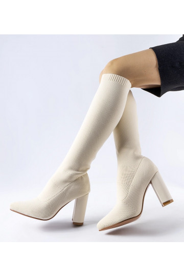 Smėlio spalvos Conway batai...