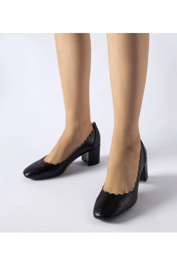 Juodos Remanzacco pompos su...