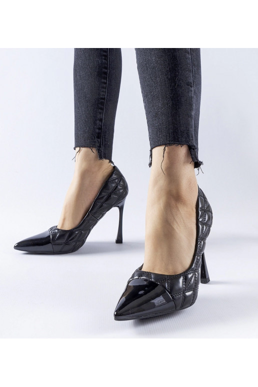 Juodi dygsniuoti Benito aukštakulniai