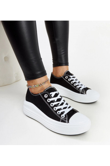 Juodi sportbačiai ant...