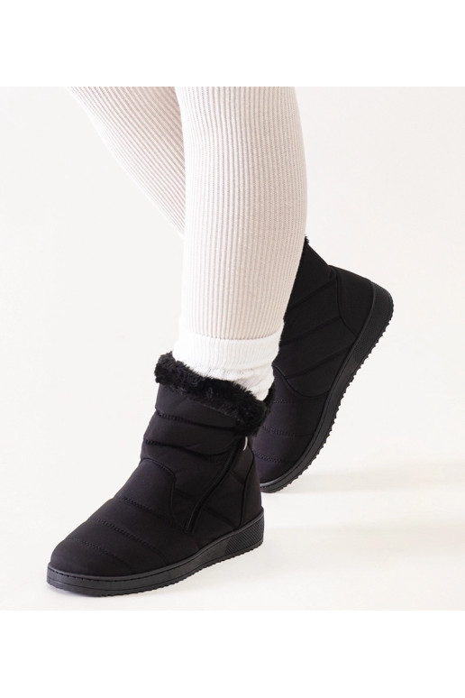 Juodi sniego batai dekoruoti kailiu Khit