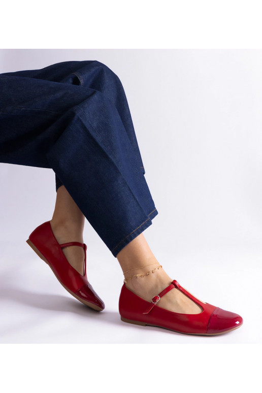 Gloriana raudonos lakuotos odos...