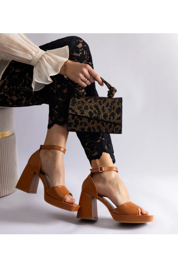 Rudos spalvos Isolina... 2