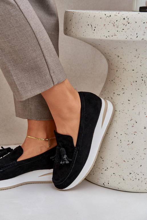 Mokasinai Įjungta Subtilusm Koturnie iš eko zomšosoĮe juodos spalvos Challavia