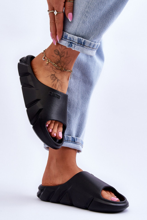  Moteriški šlepetės su putplasčiu Big Star LL274594 juodos spalvos