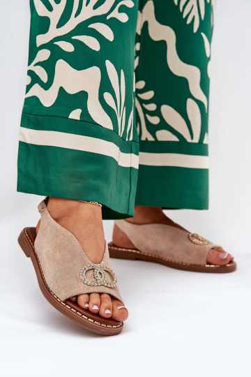 Moteriškos basutės su ornamentais su plačiais kulniukais iš eko zomšosoĮe smėlio spalvos Ralisses